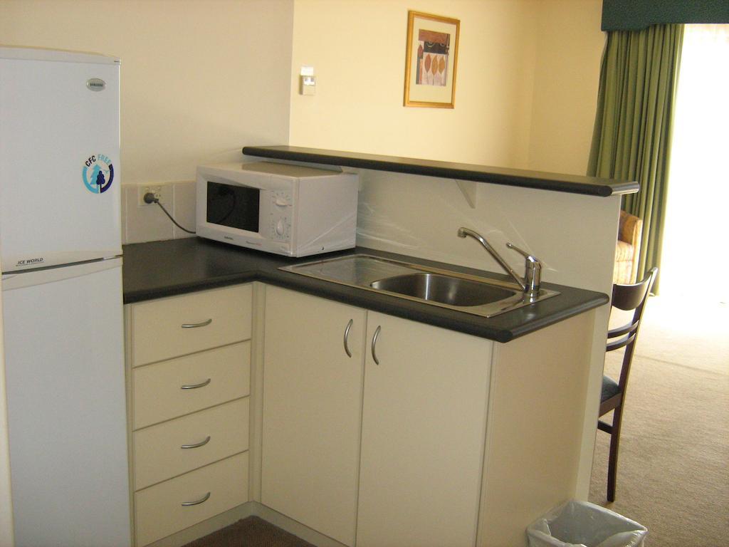 Turners Vineyard Motel Orange Δωμάτιο φωτογραφία